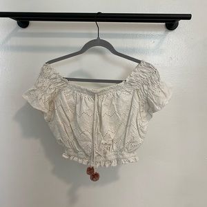 Moon River White Eyelet Off Shoulder Cropped Blouse | Size XS